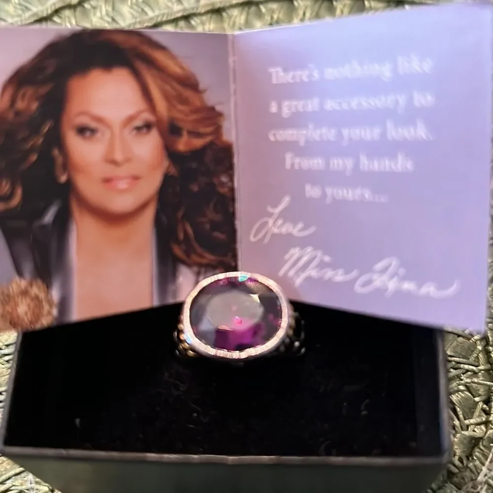 Miss Tina sz5.5 silver colored ring cutouts gold colored accent purple stone EUC